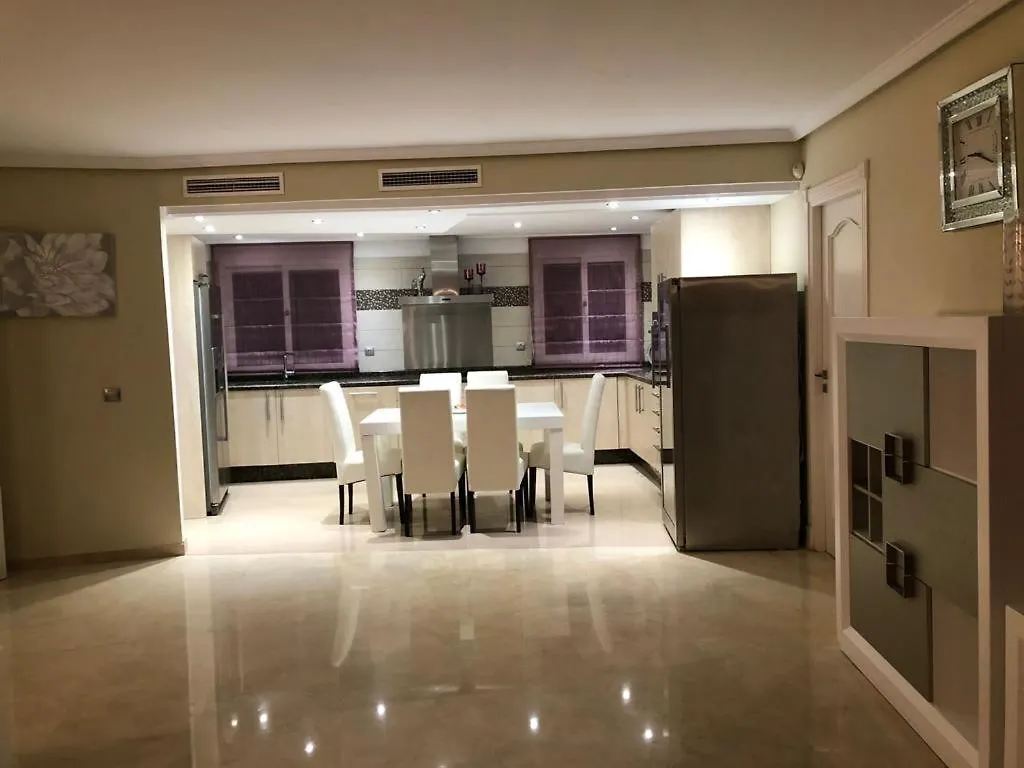 Dominion Apartments 에스테포나 스페인