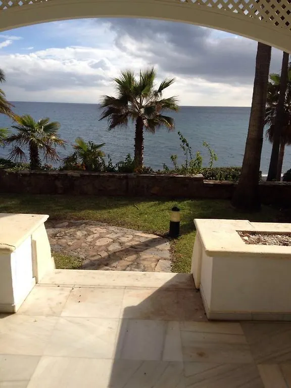 Dominion Apartments Estepona 0*,